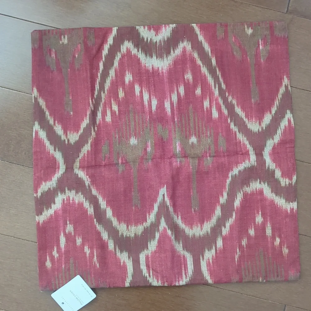 NWT  Pottery Barn 18x18 Pillow Sham Turica Printed Pillow SOLD OUT/ RARE - Picture 2 of 8